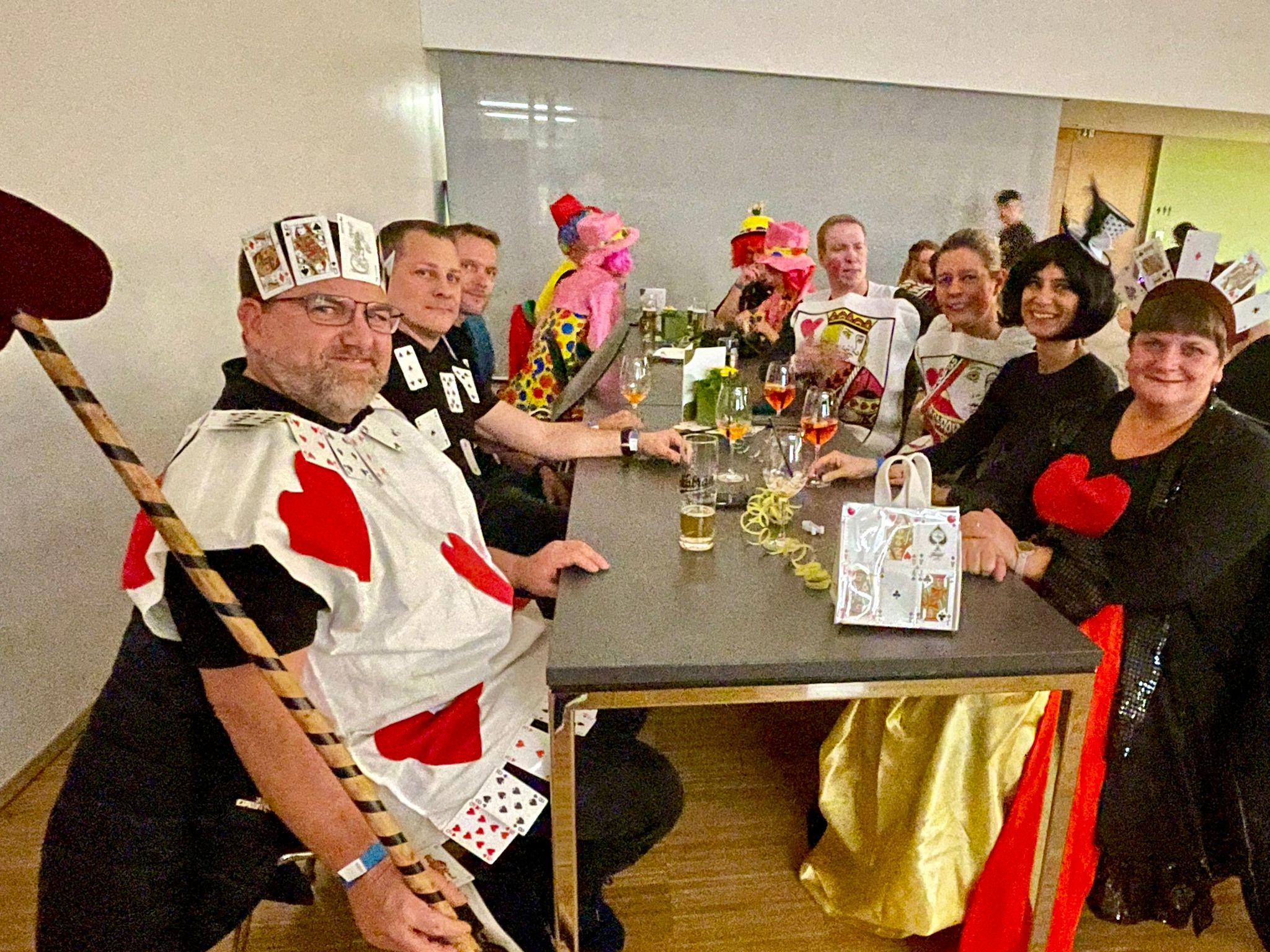/user/pages/02.berichte/ringerball-unter-dem-motto-alice-im-ringerland/WhatsApp Bild 2024-01-21 um 13.59.46_4dd40d31.jpg